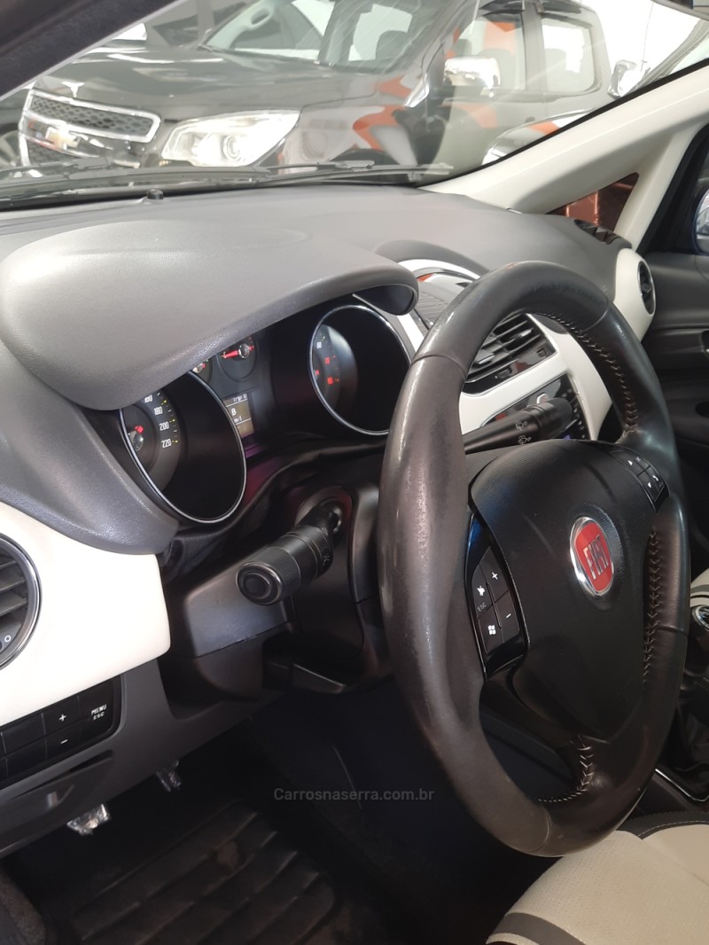 PUNTO 1.6 ESSENCE 16V FLEX 4P MANUAL - 2013 - CAXIAS DO SUL