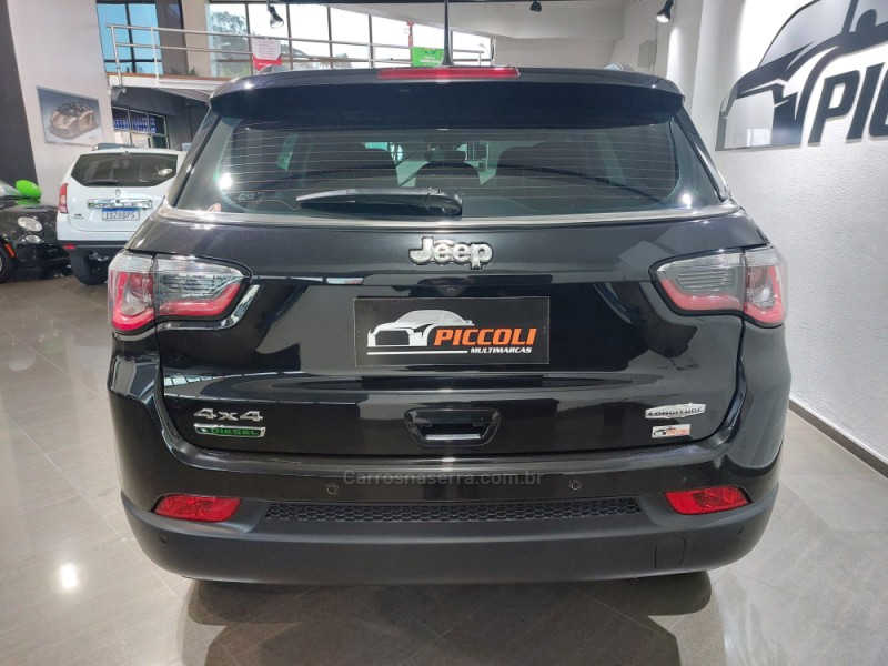 COMPASS 2.0 16V DIESEL LONGITUDE 4X4 AUTOMÁTICO - 2018 - CAXIAS DO SUL