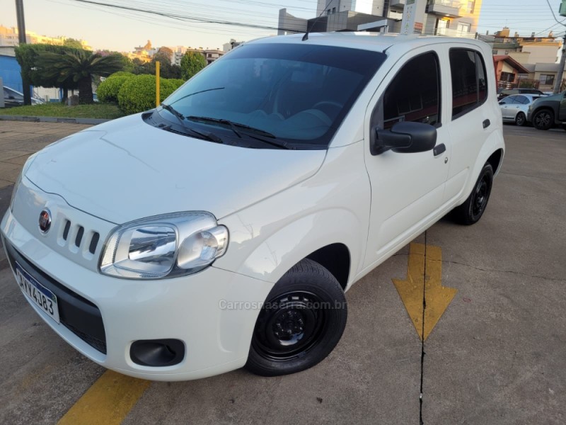 UNO 1.0 EVO VIVACE 8V FLEX 4P MANUAL