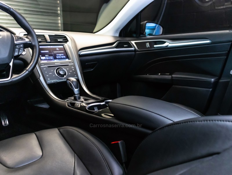 FUSION 2.0 TITANIUM AWD 16V GASOLINA 4P AUTOMÁTICO - 2015 - CAXIAS DO SUL