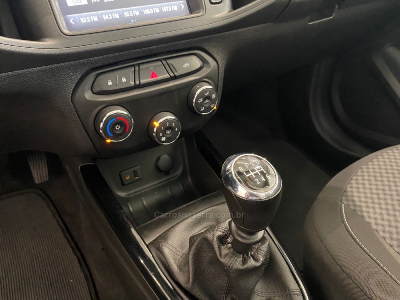 PRISMA 1.4 MPFI LT 8V FLEX 4P MANUAL - 2018 - FLORES DA CUNHA