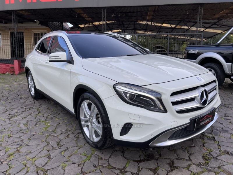 CLA 200 1.6 VISION 16V FLEX 4P AUTOMÁTICO - 2015 - TAQUARA