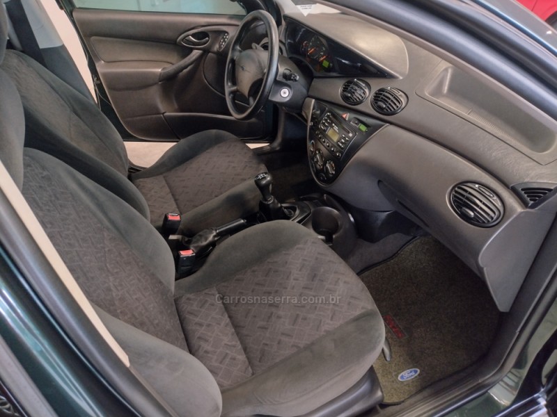 FOCUS 1.8 GL 16V GASOLINA 4P MANUAL - 2003 - CAXIAS DO SUL