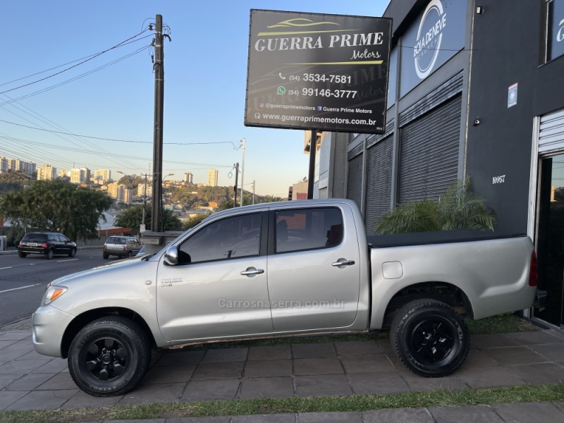 HILUX 2.5 STD 4X4 CD 16V TURBO DIESEL 4P MANUAL - 2011 - CAXIAS DO SUL