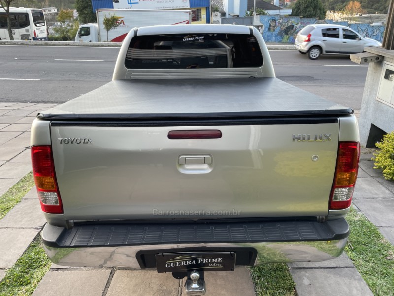 HILUX 2.5 STD 4X4 CD 16V TURBO DIESEL 4P MANUAL - 2011 - CAXIAS DO SUL