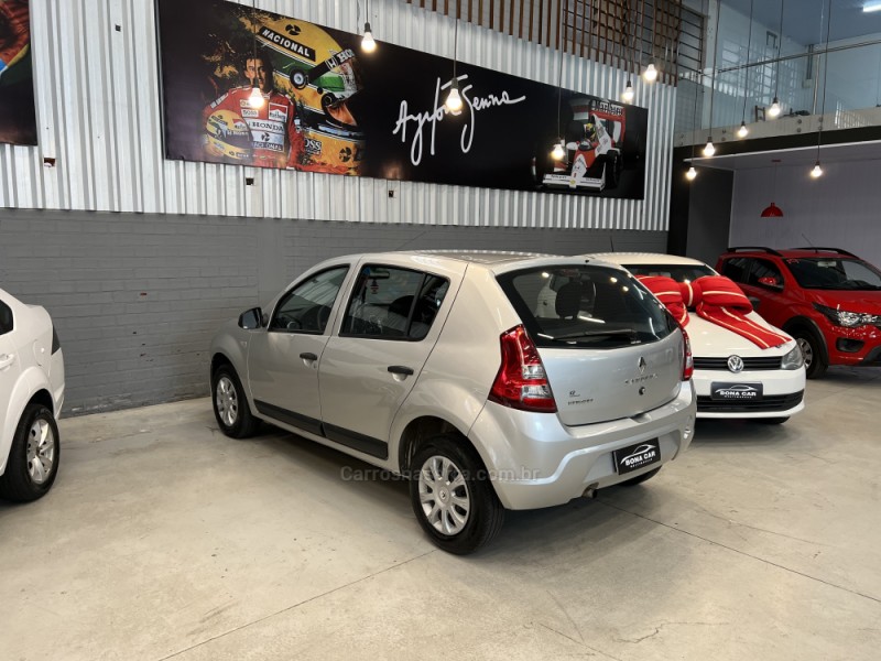 SANDERO 1.0 EXPRESSION 16V FLEX 4P MANUAL - 2012 - CAXIAS DO SUL