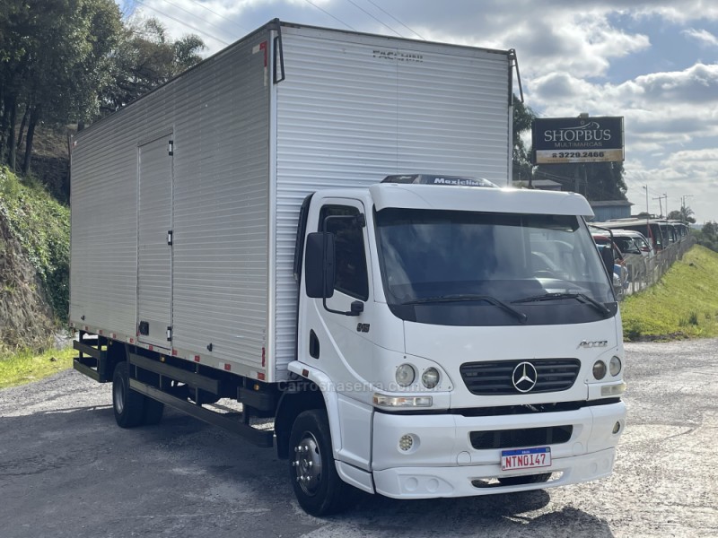 accelo 915  2010 caxias do sul