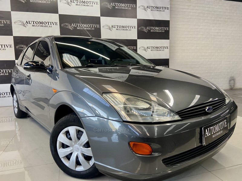 FOCUS 1.8 GLX 16V GASOLINA 4P MANUAL - 2003 - CAXIAS DO SUL