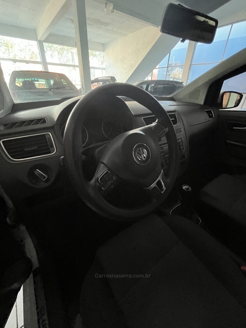 FOX 1.0 MI BLUEMOTION 8V FLEX 4P MANUAL - 2014 - BENTO GONçALVES