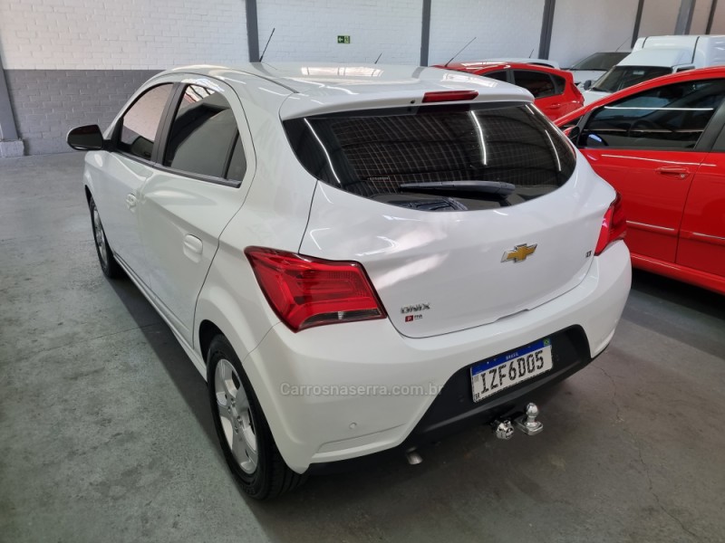 ONIX 1.4 MPFI LT 8V FLEX 4P MANUAL - 2019 - GARIBALDI