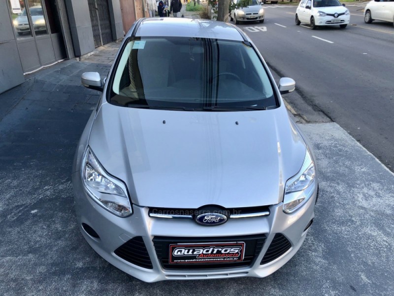 FOCUS 1.6 SE HATCH 16V FLEX 4P AUTOMÁTICO - 2014 - CAXIAS DO SUL