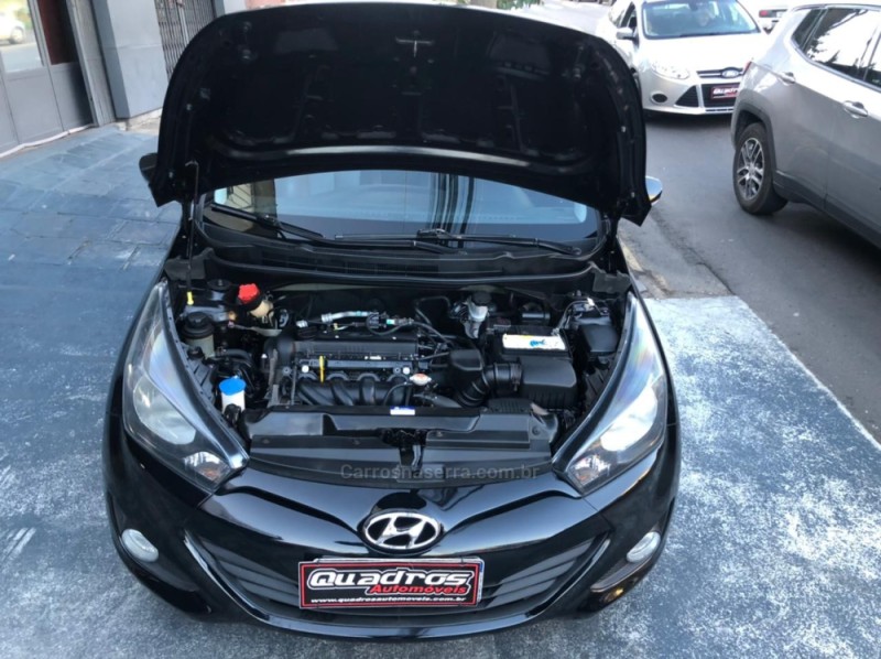 HB20S 1.6 COMFORT STYLE 16V FLEX 4P MANUAL - 2015 - CAXIAS DO SUL