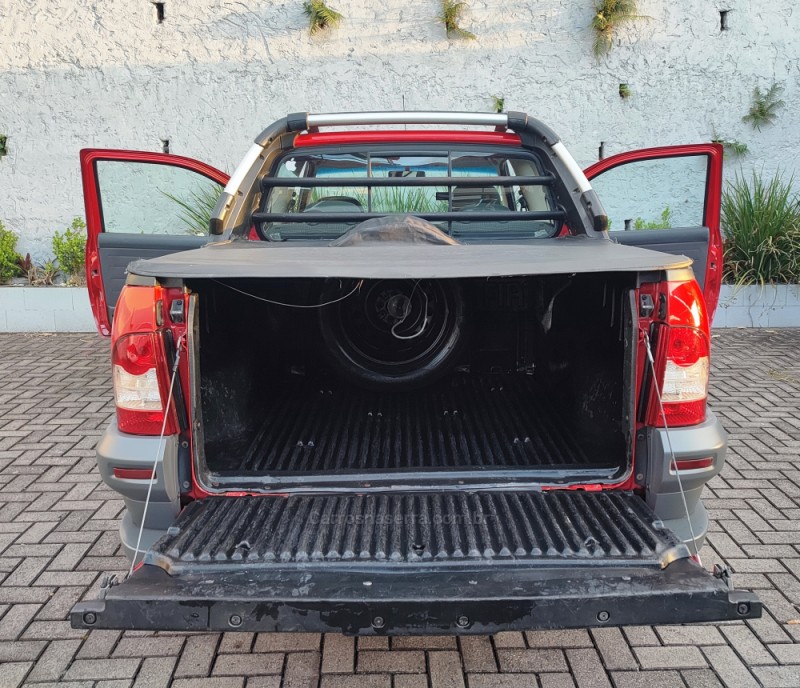 STRADA 1.8 MPI ADVENTURE CD 8V FLEX 2P MANUAL - 2012 - SAPIRANGA