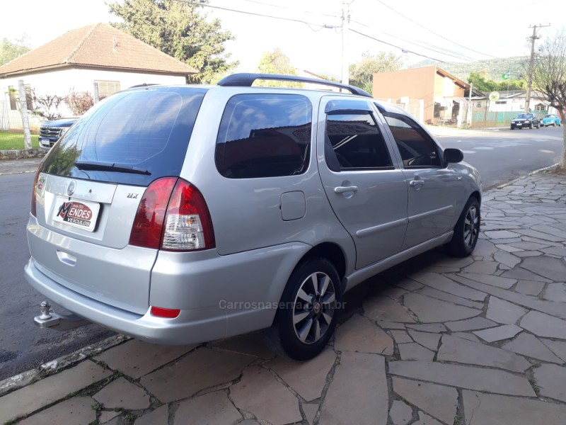 PALIO 1.3 MPI FIRE ELX WEEKEND 8V FLEX 4P MANUAL - 2005 - TRêS COROAS