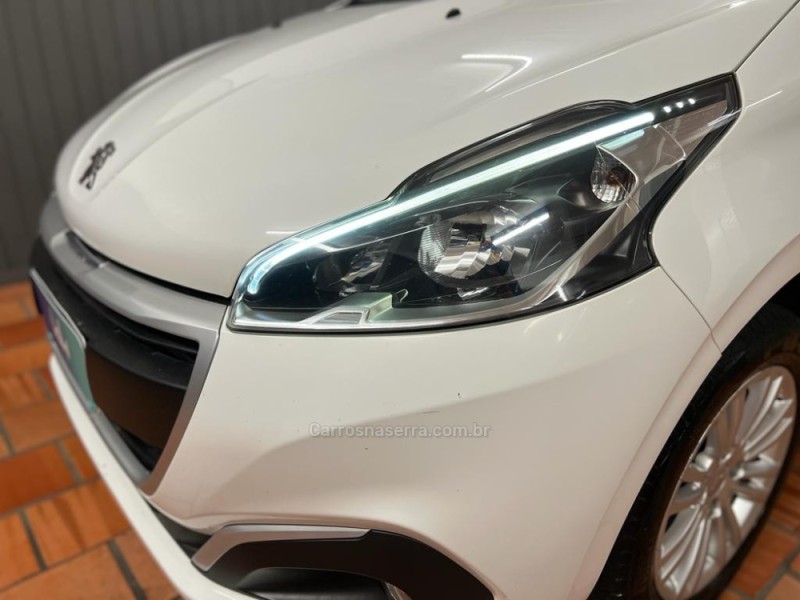 208 1.2 ACTIVE PACK 12V FLEX 4P MANUAL - 2017 - BENTO GONçALVES