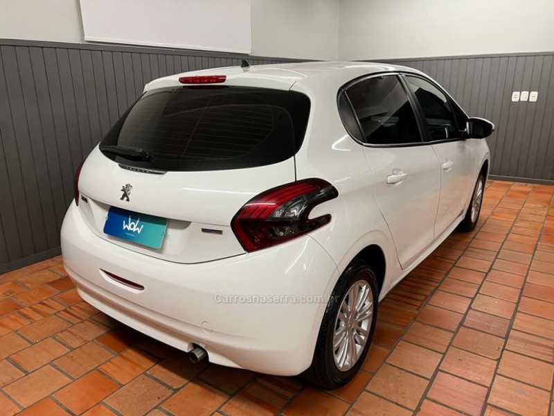 208 1.2 ACTIVE PACK 12V FLEX 4P MANUAL - 2017 - BENTO GONçALVES