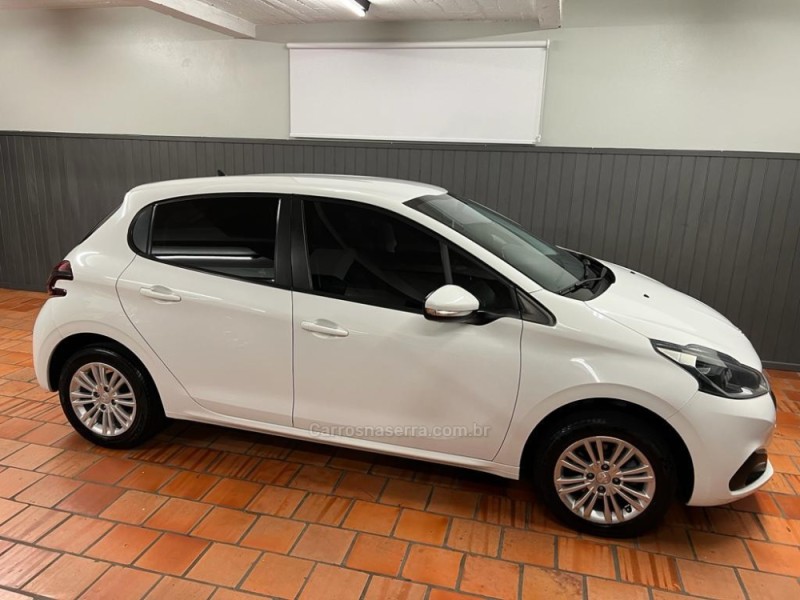 208 1.2 ACTIVE PACK 12V FLEX 4P MANUAL - 2017 - BENTO GONçALVES
