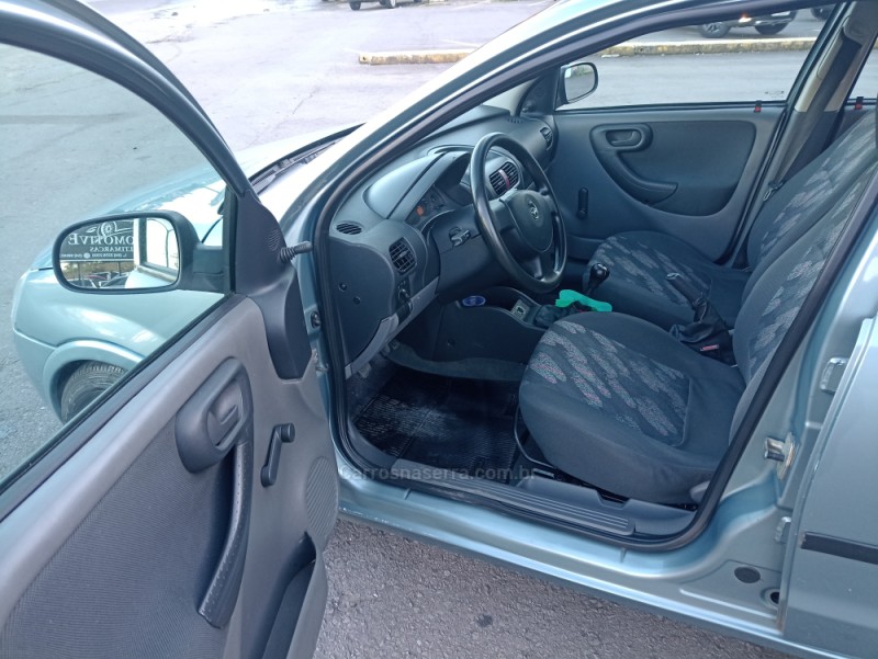 CORSA 1.0 MPFI SEDAN 8V GASOLINA 4P MANUAL - 2003 - CAXIAS DO SUL