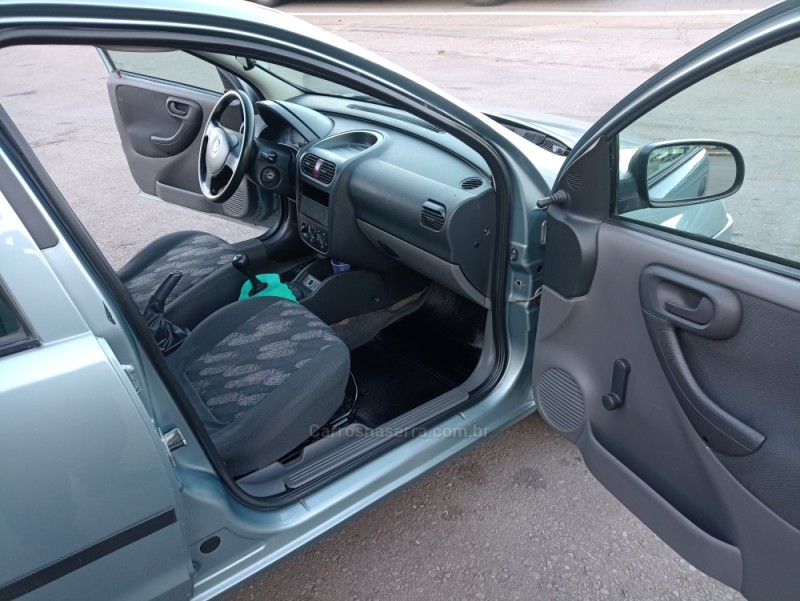 CORSA 1.0 MPFI SEDAN 8V GASOLINA 4P MANUAL - 2003 - CAXIAS DO SUL