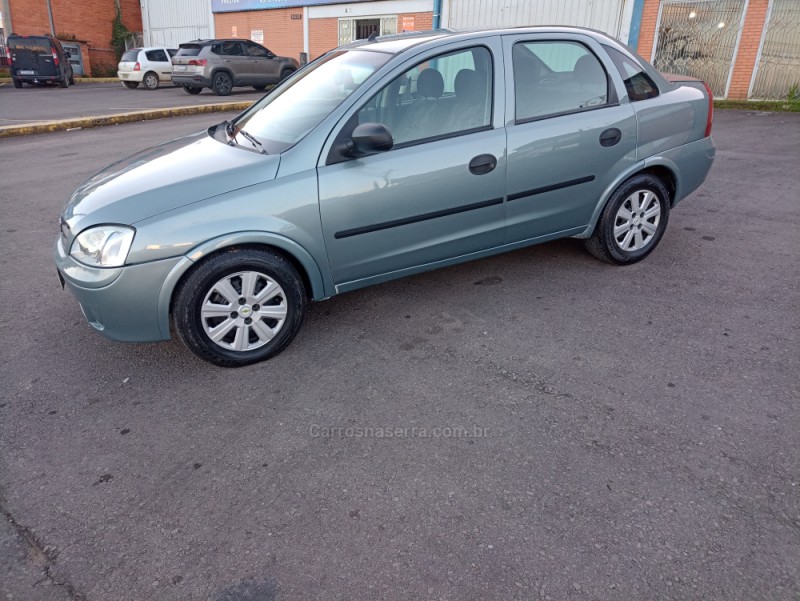 CORSA 1.0 MPFI SEDAN 8V GASOLINA 4P MANUAL - 2003 - CAXIAS DO SUL