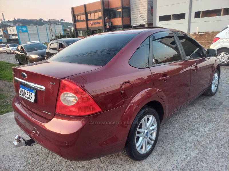 FOCUS 2.0 GHIA SEDAN 16V GASOLINA 4P AUTOMÁTICO - 2010 - FARROUPILHA
