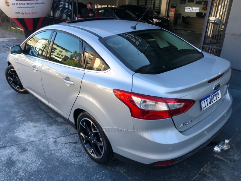 FOCUS 2.0 TITANIUM PLUS SEDAN 16V FLEX 4P AUTOMÁTICO - 2014 - CAXIAS DO SUL