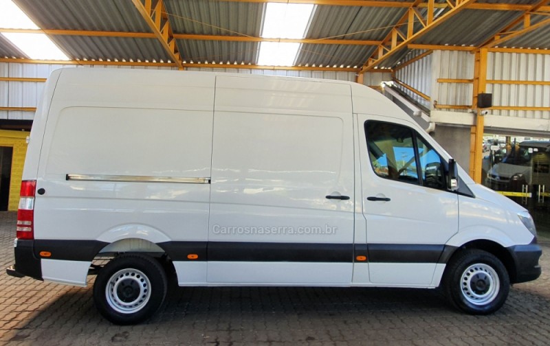SPRINTER 2.2 415 CDI FURGÃO 14 BI-TURBO DIESEL MANUAL - 2019 - CAXIAS DO SUL
