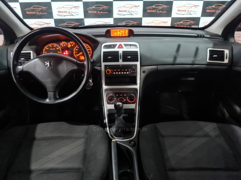 307 1.6 SOLEIL 16V GASOLINA 4P MANUAL - 2011 - CAXIAS DO SUL