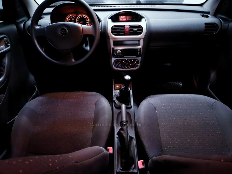 CORSA 1.4 MPFI PREMIUM 8V FLEX 4P MANUAL - 2010 - CAMPO BOM