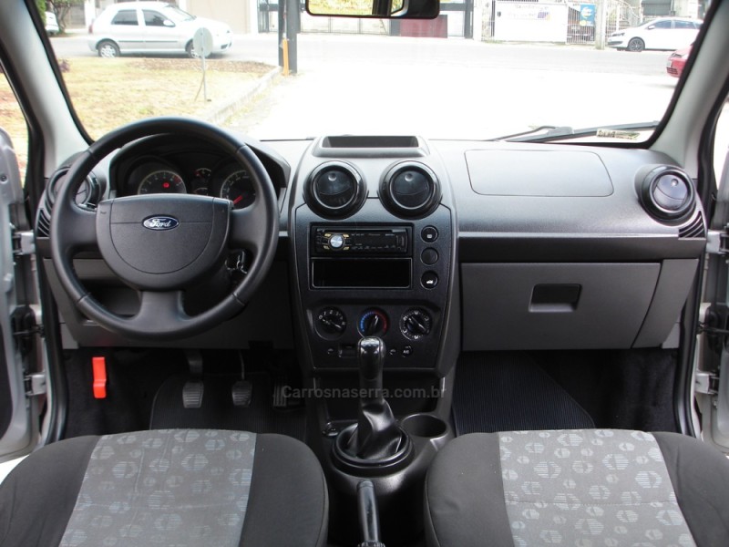 FIESTA 1.6 MPI HATCH 8V FLEX 4P MANUAL - 2011 - CAXIAS DO SUL
