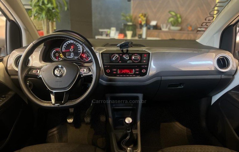 UP 1.0 TSI CROSS 12V FLEX 4P MANUAL - 2018 - CAMPO BOM