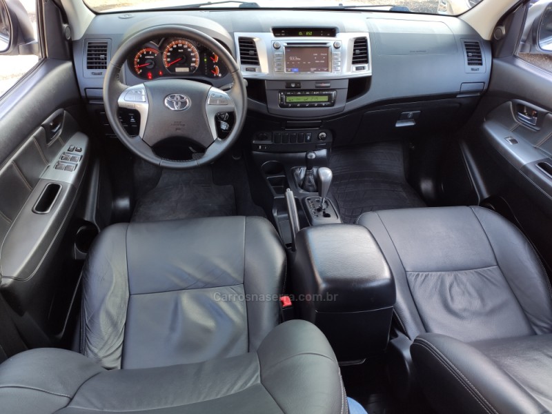HILUX 3.0 SRV TOP 4X4 CD 16V TURBO INTERCOOLER DIESEL 4P AUTOMÁTICO - 2015 - VENâNCIO AIRES