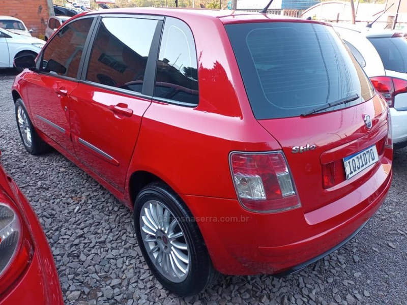 STILO 1.8 MPI ATTRACTIVE 8V FLEX 4P MANUAL - 2010 - CAXIAS DO SUL