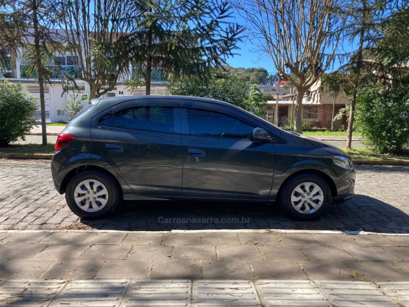 ONIX 1.0 LT PLUS 8V FLEX 4P MANUAL - 2019 - FARROUPILHA