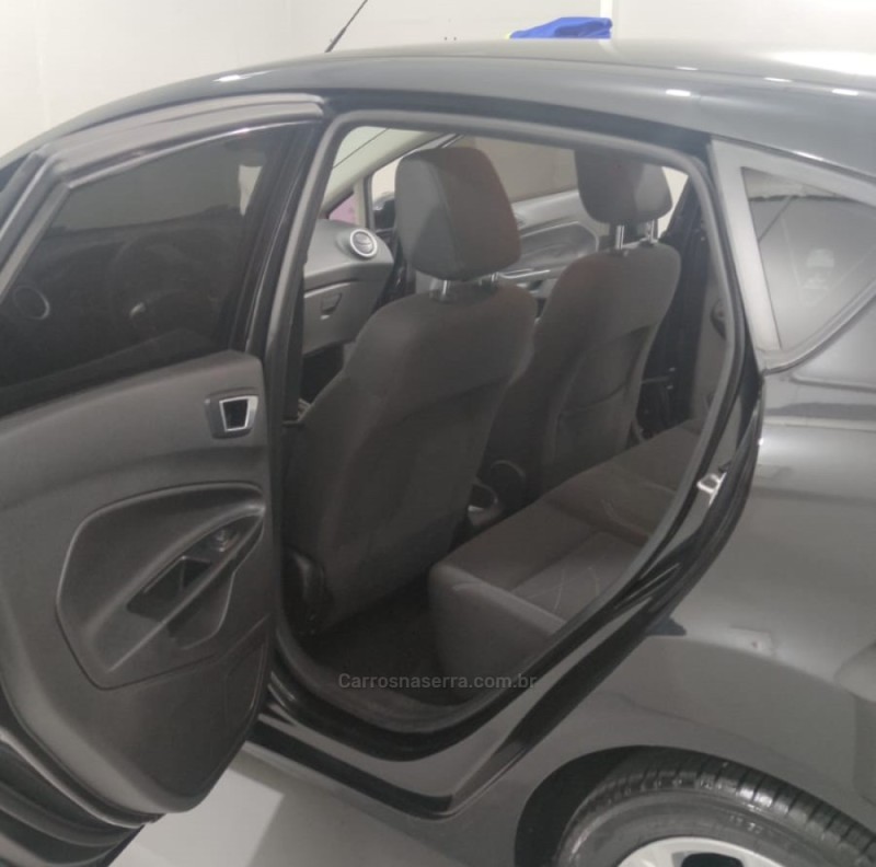 FIESTA 1.6 SE HATCH 16V FLEX 4P MANUAL - 2014 - CAXIAS DO SUL