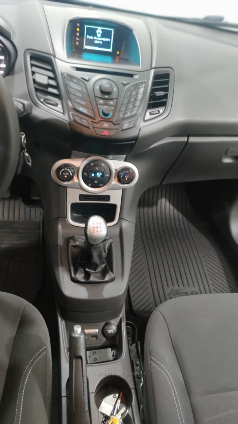 FIESTA 1.6 SE HATCH 16V FLEX 4P MANUAL - 2014 - CAXIAS DO SUL