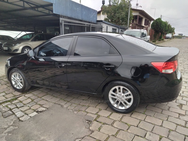 CERATO 1.6 EX3 SEDAN 16V GASOLINA 4P MANUAL - 2011 - CAXIAS DO SUL