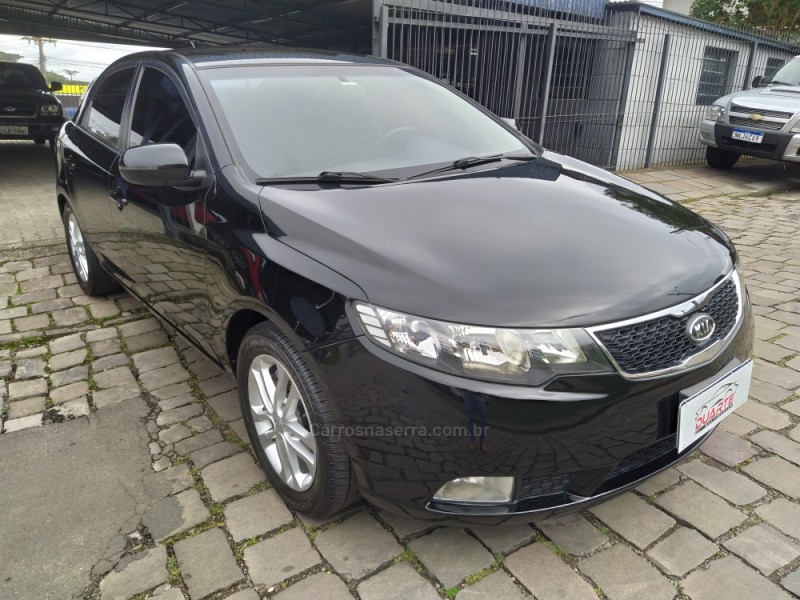 CERATO 1.6 EX3 SEDAN 16V GASOLINA 4P MANUAL - 2011 - CAXIAS DO SUL