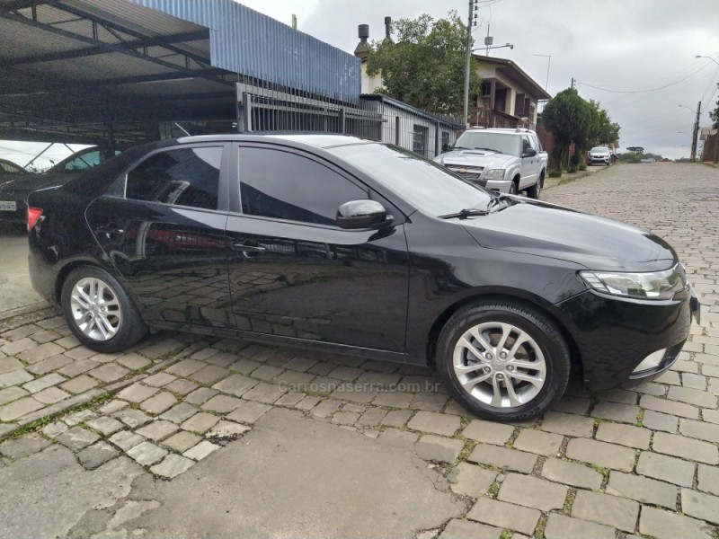 CERATO 1.6 EX3 SEDAN 16V GASOLINA 4P MANUAL - 2011 - CAXIAS DO SUL