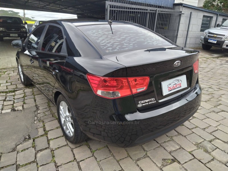 CERATO 1.6 EX3 SEDAN 16V GASOLINA 4P MANUAL - 2011 - CAXIAS DO SUL