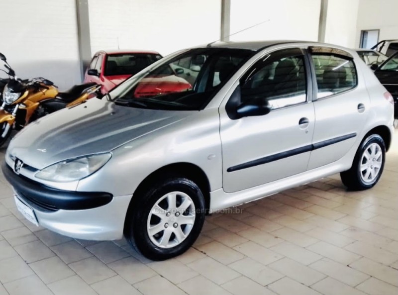 206 1.0 SELECTION 16V GASOLINA 4P MANUAL - 2004 - CAXIAS DO SUL