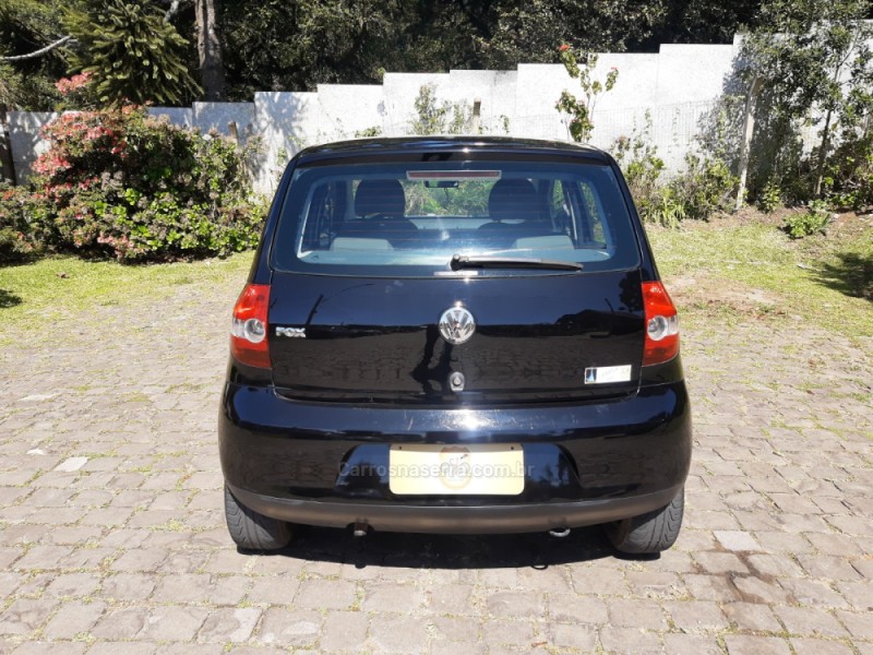 FOX 1.0 MI 8V FLEX 4P MANUAL - 2009 - CANELA