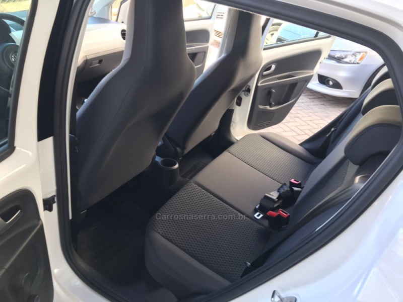 UP 1.0 CROSS T.FLEX 12V 4P MANUAL - 2015 - BENTO GONçALVES