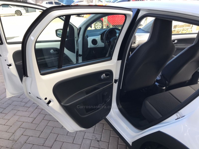 UP 1.0 CROSS T.FLEX 12V 4P MANUAL - 2015 - BENTO GONçALVES