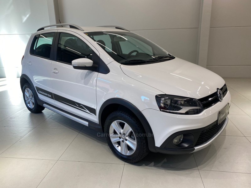 CROSSFOX 1.6 MI FLEX 8V 4P MANUAL - 2011 - FLORES DA CUNHA