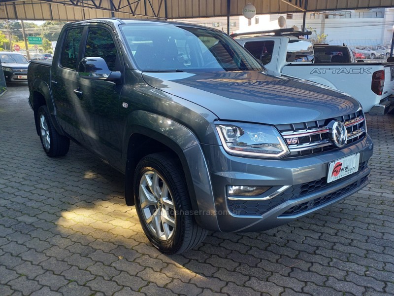 AMAROK 3.0 V6 TDI HIGHLINE CD DIESEL 4MOTION AUTOMÁTICO - 2021 - CAXIAS DO SUL
