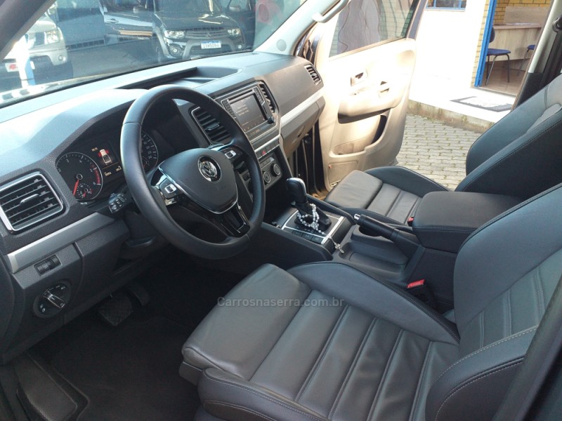 AMAROK 3.0 V6 TDI HIGHLINE CD DIESEL 4MOTION AUTOMÁTICO - 2021 - CAXIAS DO SUL