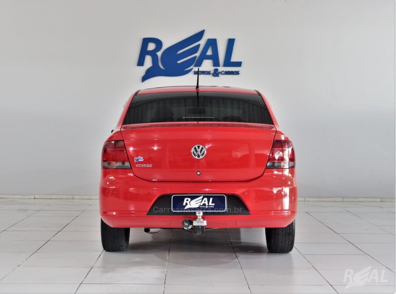 VOYAGE 1.0 MI CITY 8V FLEX 4P MANUAL - 2013 - SAPIRANGA
