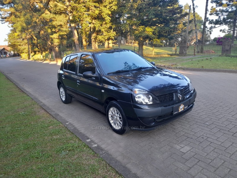 clio  2003 caxias do sul