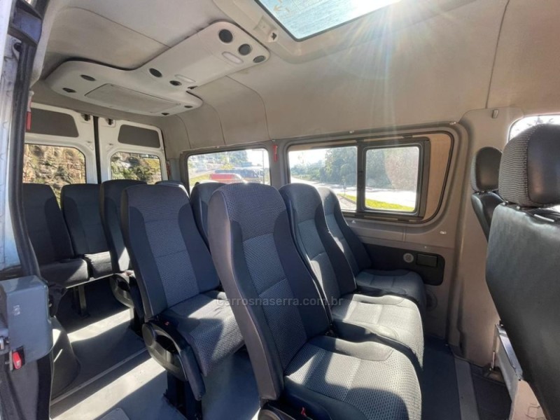 SPRINTER 2.2 415 CDI VAN 16 LUGARES TETO ALTO 16V BI-TURBO DIESEL MANUAL - 2016 - CAXIAS DO SUL